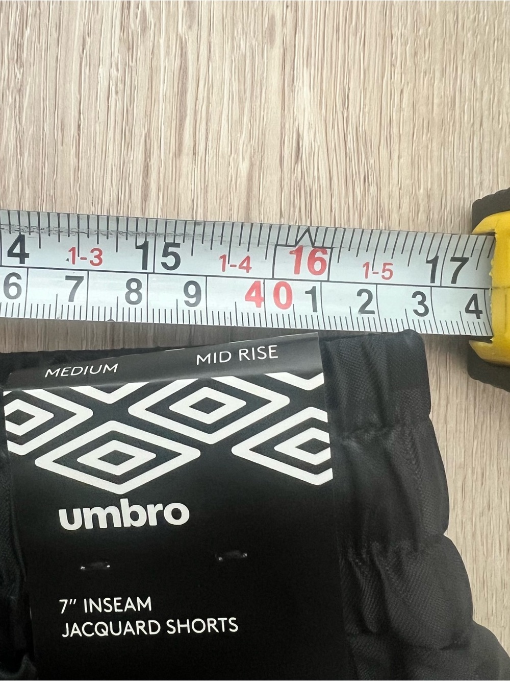 NWT Umbro Soccer Shorts Mens M Black Checkered Logo Athletic Shorts Y2K Vintage - Picture 9 of 11